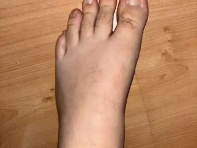 Geile behaarte Füsse