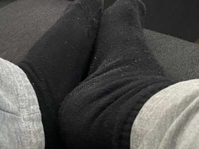 Füße in Socken