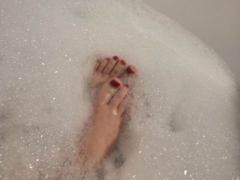 Cute red nails