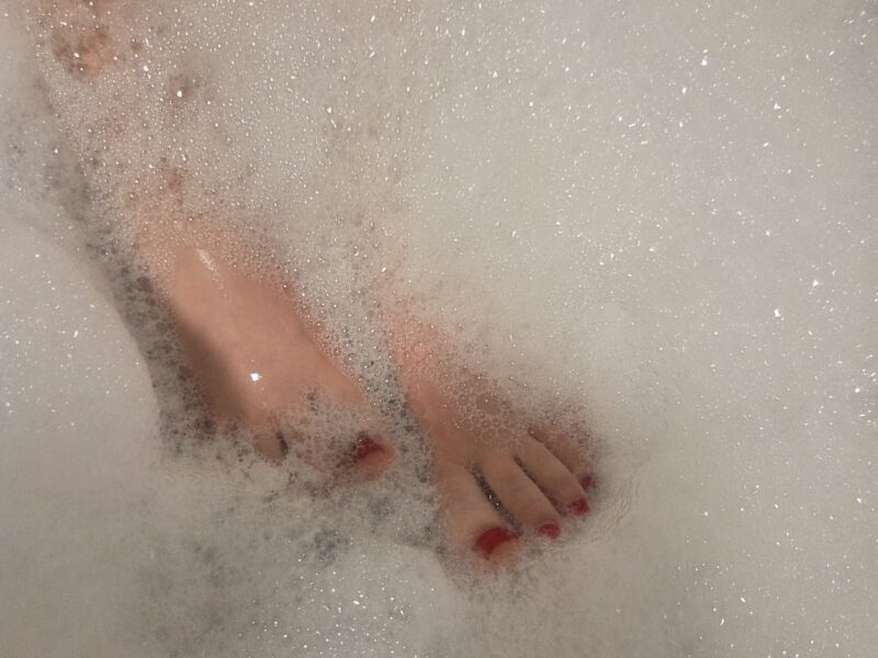 Cute red nails