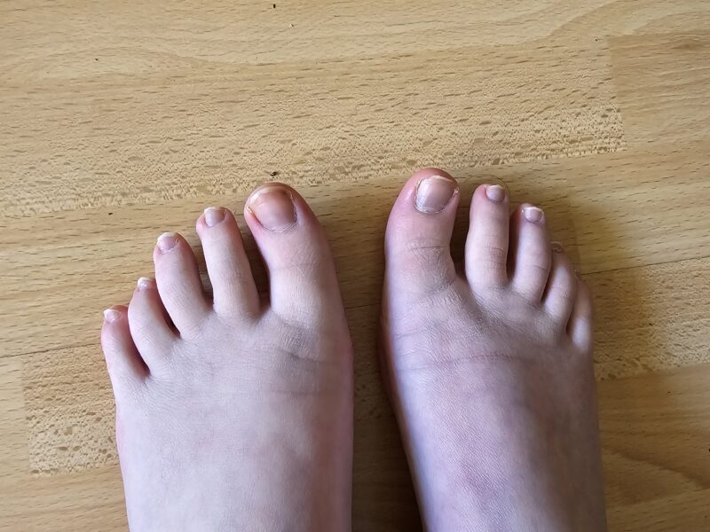 Nackte Füße