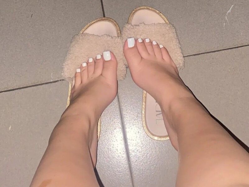 Sweet feet