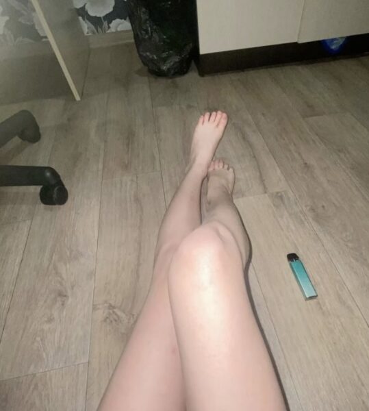 Füsse nackte beine