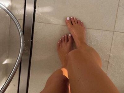 a bunch of my cute feet pics🥰🦶🏼🩷
