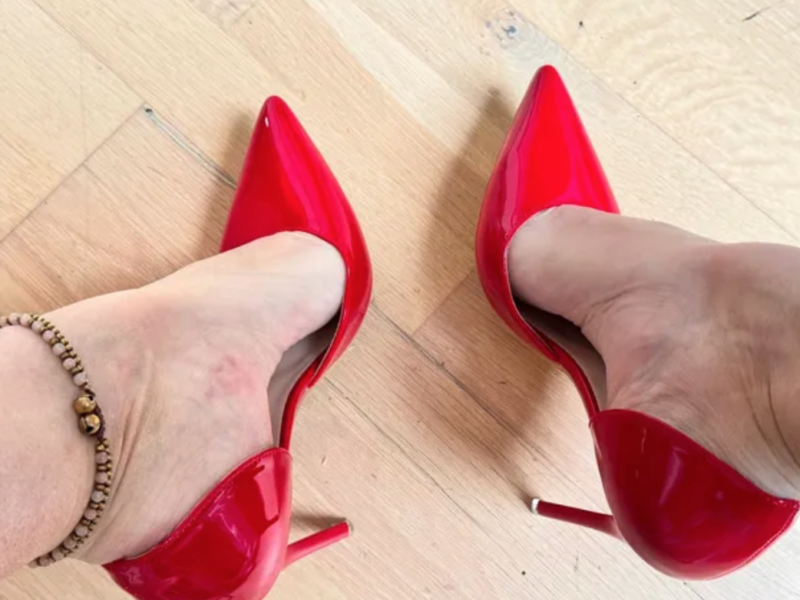 Fuß-Cam 🦶🏻♥️👠💋 Heiße Fußblicke – exklusiv für dich! 💋