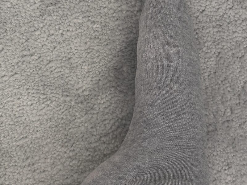 Verkaufe Fußbilder und Socken nach Wunsch